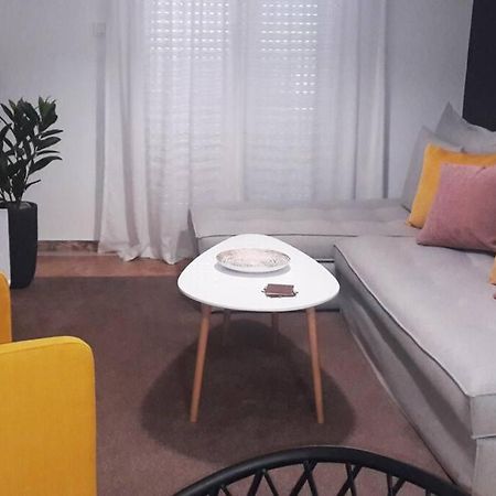 Elegant & Charming Apt. In The Hilton Area Apartamento Atenas Exterior foto