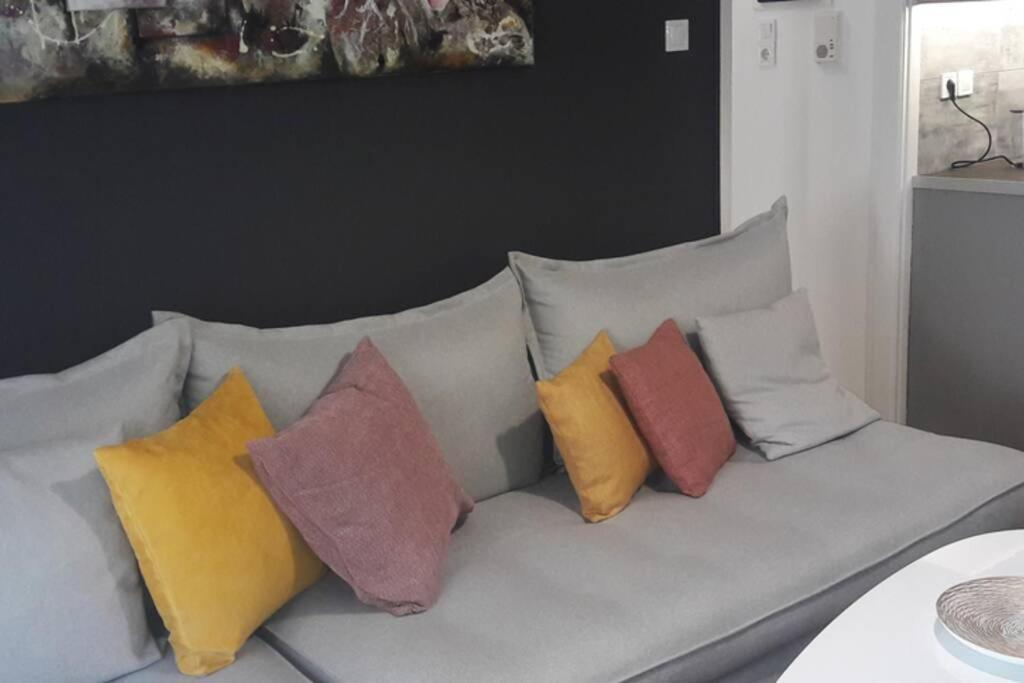 Elegant & Charming Apt. In The Hilton Area Apartamento Atenas Exterior foto